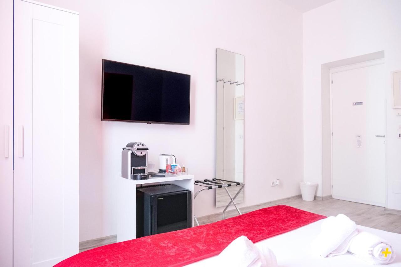 Viale Giulio Cesare Guest House Рим Экстерьер фото